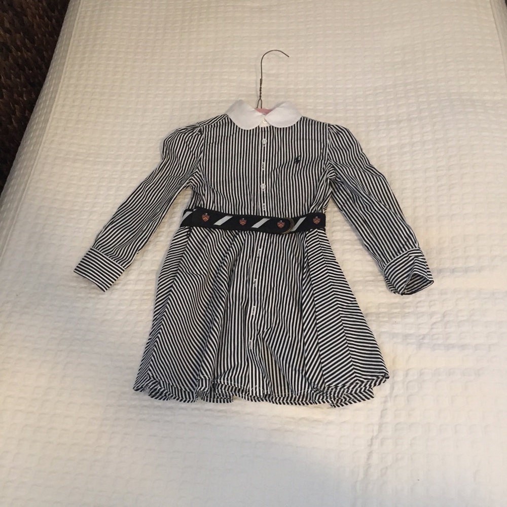 MAKE ME AN OFFER 😊RalphLauren navy/white  sz4/4T